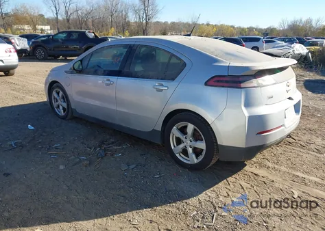 2013 Chevrolet Volt from USA, damaged, VIN 1G1RA6E46DU106883